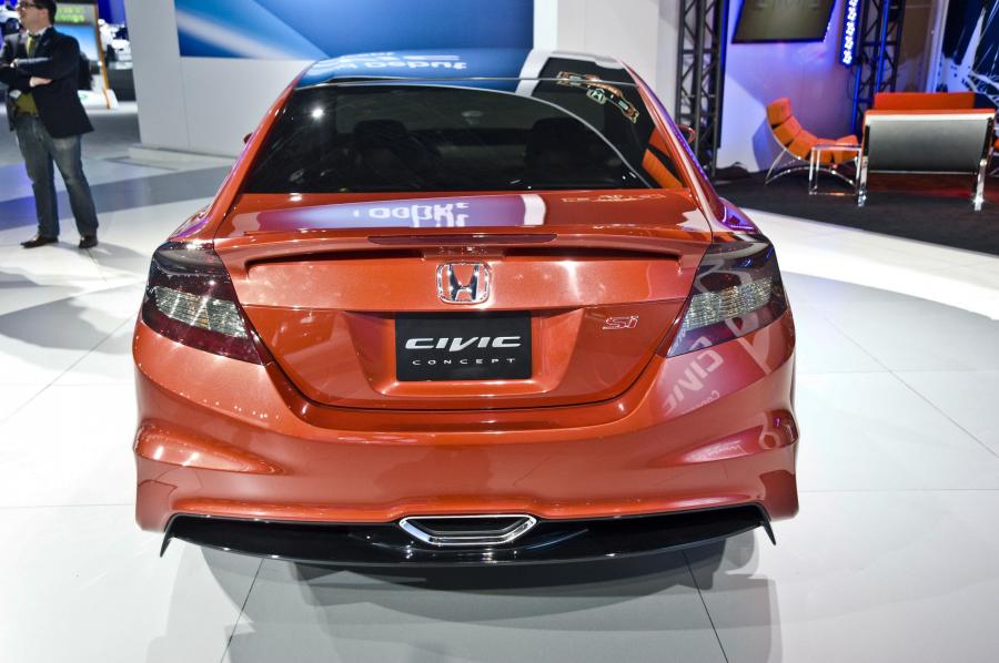  Honda Civic Si Concept 2011 года  (фото 22 из 45)